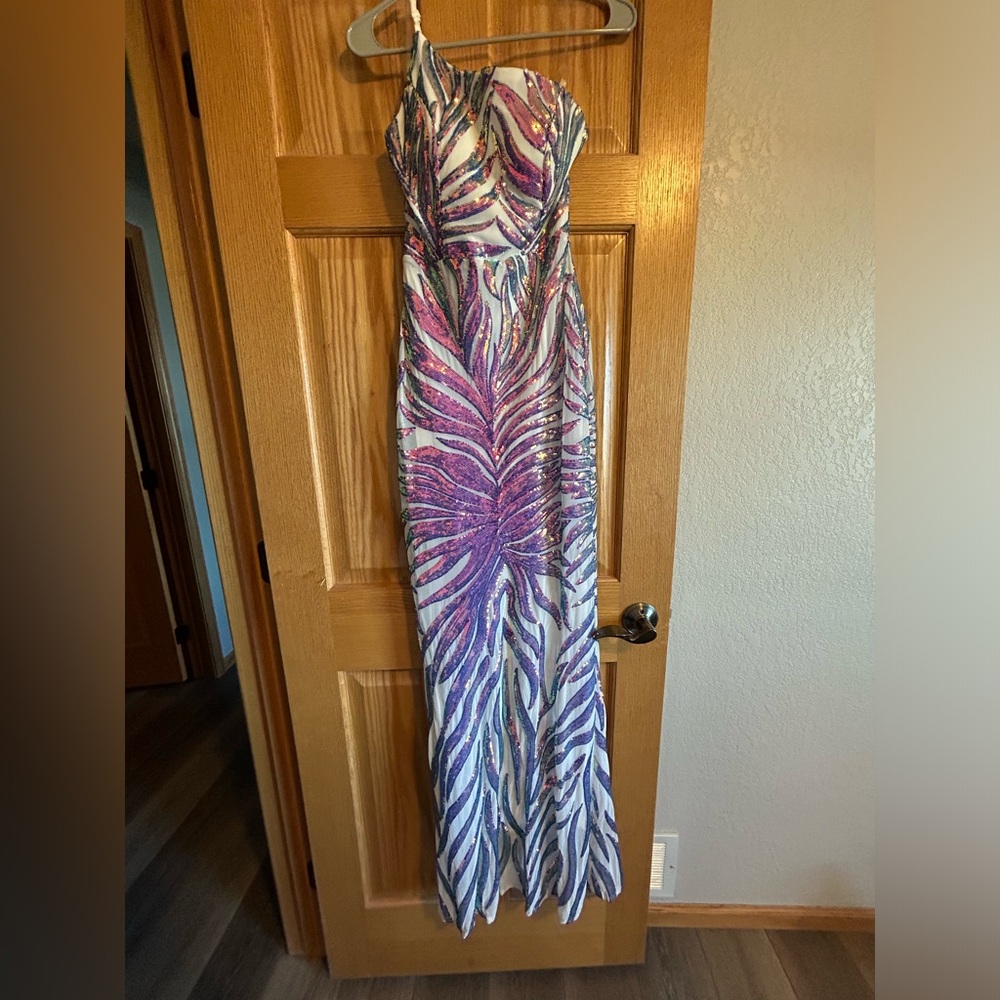 white prom dress with sequence- size medium/4